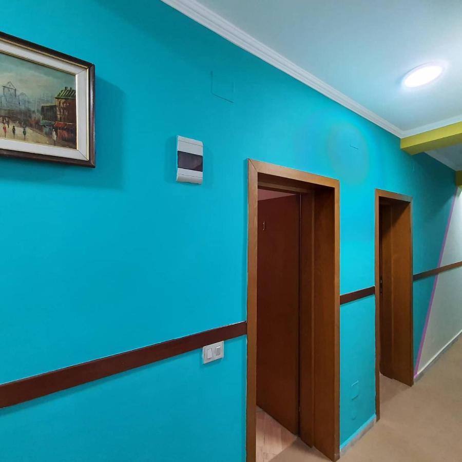 Quick Stop Hotel Тирана Экстерьер фото